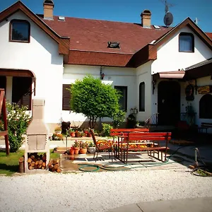 Palota 2*, Budapest Magyarország